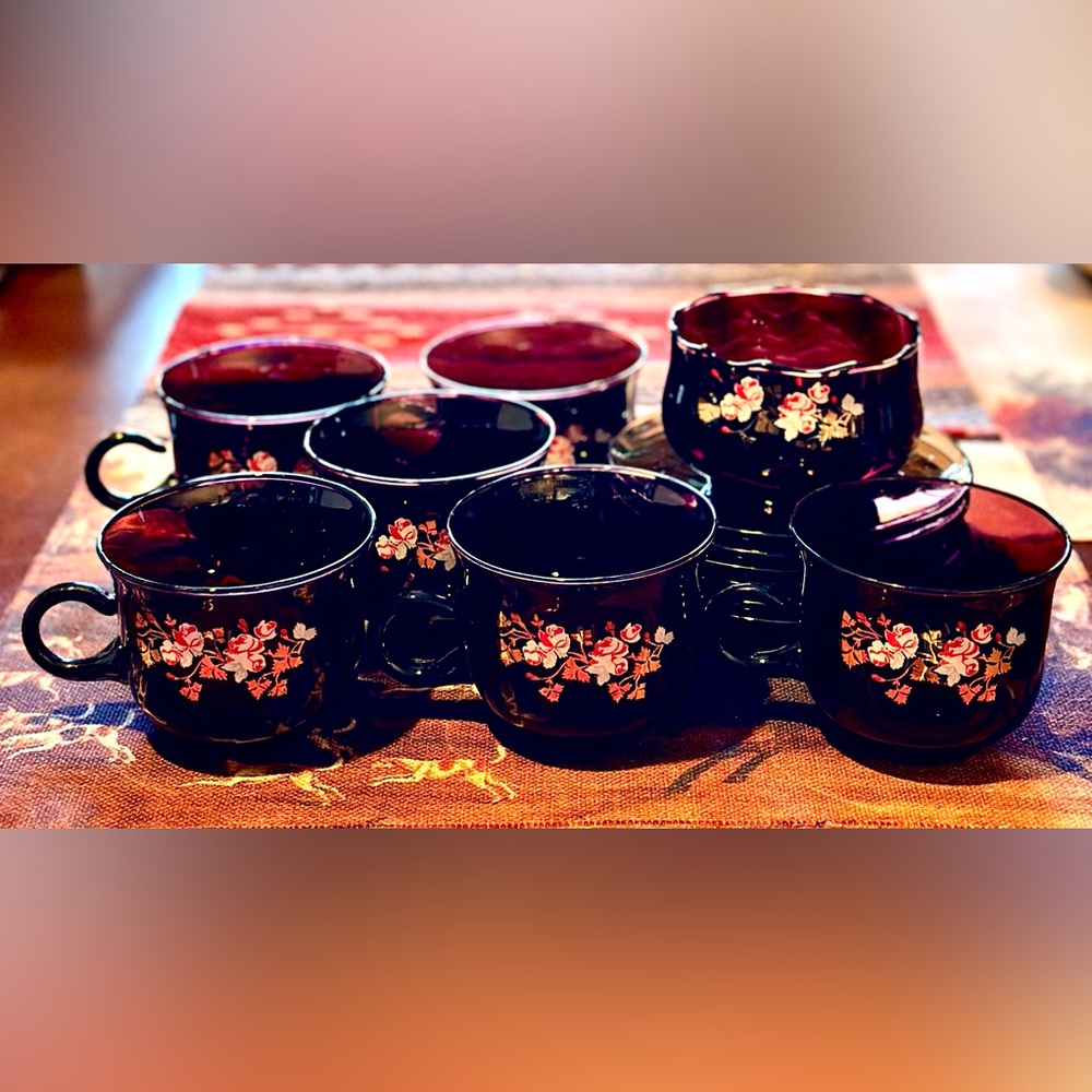 Vintage Vereco Tea Set, Made in France, 6 cups, 6 saucers, 1 Sugar Bowl